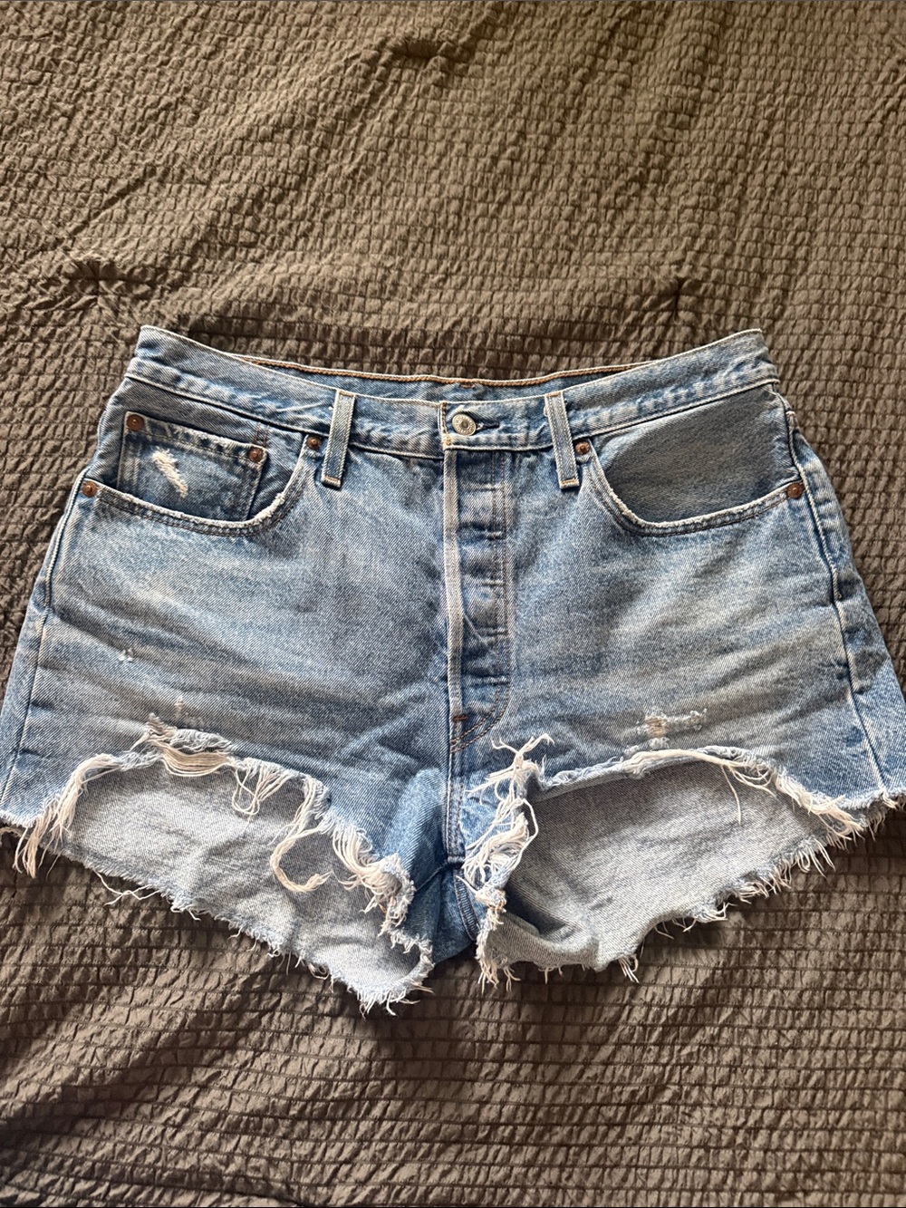 Levi’s Original 501 Cut-Off Short